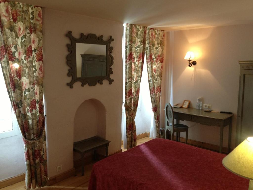 Hotel L'Astrolabe Oloron-Sainte-Marie Szoba fotó